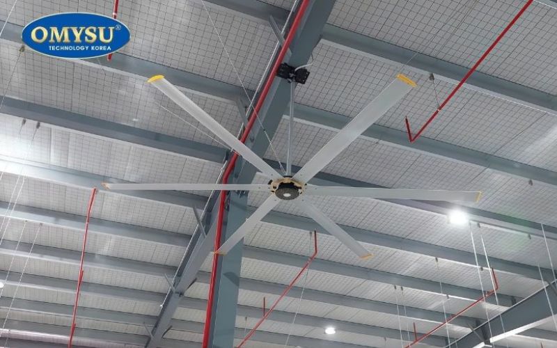 Ưu và nhược điểm giữa quạt HVLS và quạt trần thông thường